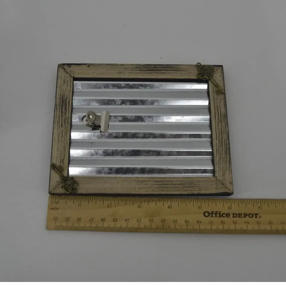 Lot of 10 Frames W/ Skeleton Keys Table Signs Clips B Metal